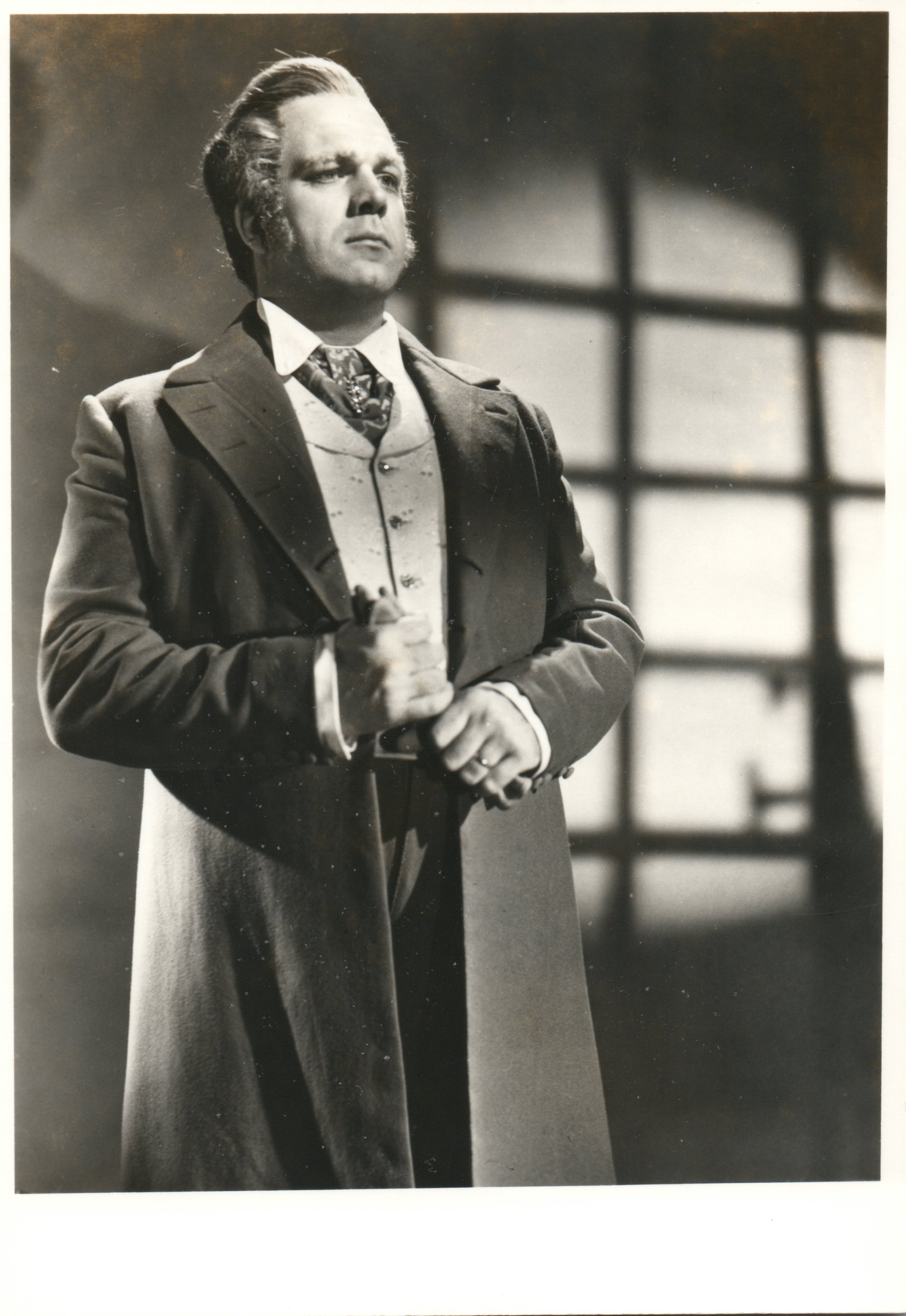 Louis in La Traviata at Covent Garden with Joan Sutherland