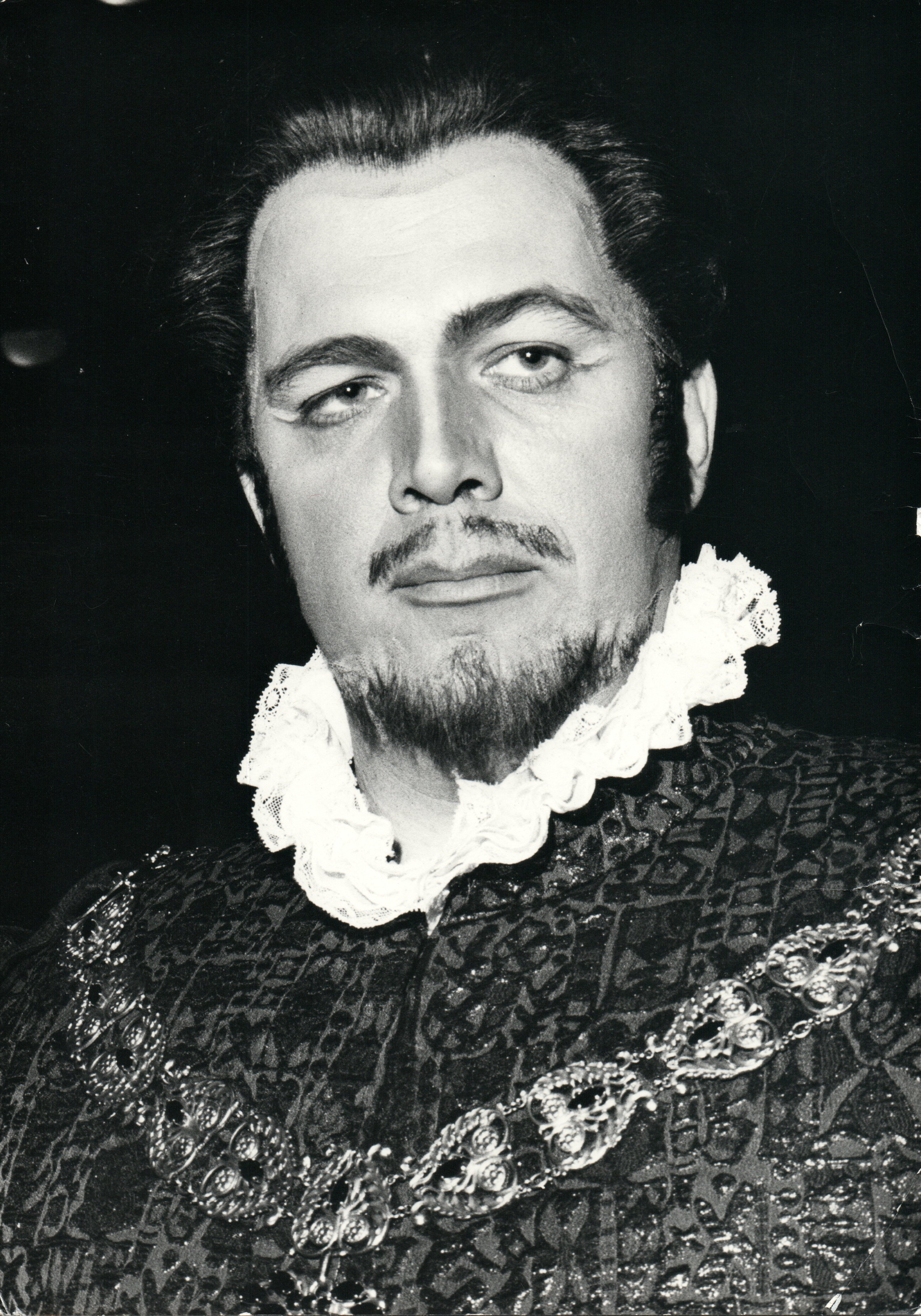 Louis in Don Carlo at the Paris Opera
